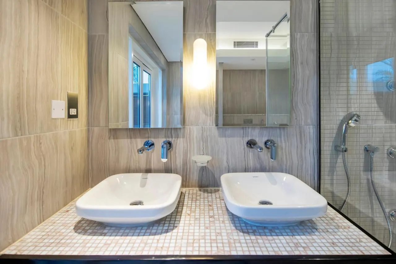 Fam Living - Sarai Beachfront Villas - Palm Jumeirah Dubai