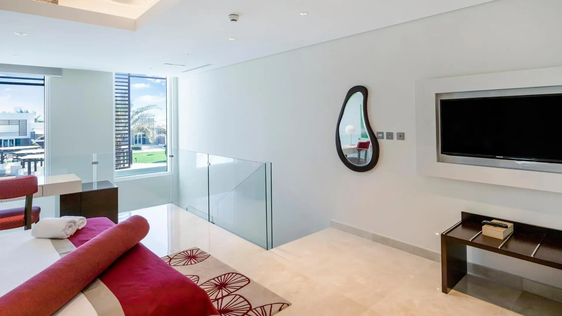 Fam Living - Sarai Beachfront Villas - Palm Jumeirah Dubai