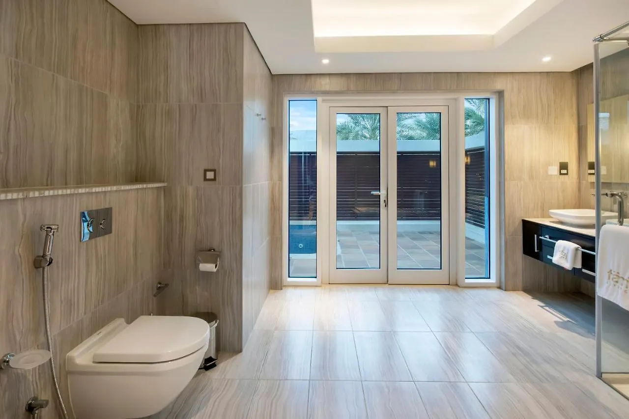 دبي Fam Living - Sarai Beachfront Villas - Palm Jumeirah الإمارات العربية المتحدة