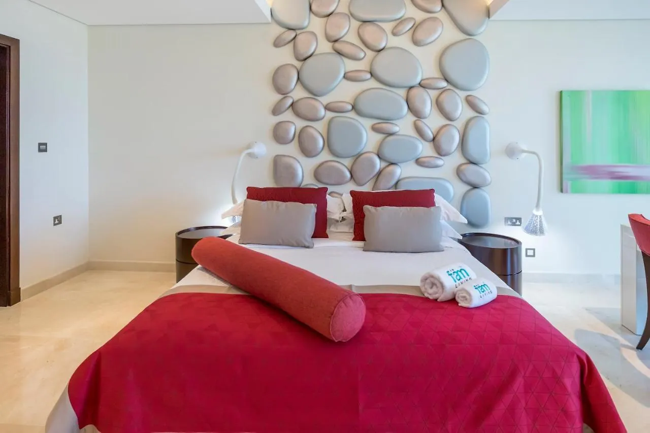 دبي Fam Living - Sarai Beachfront Villas - Palm Jumeirah 0*,  الإمارات العربية المتحدة