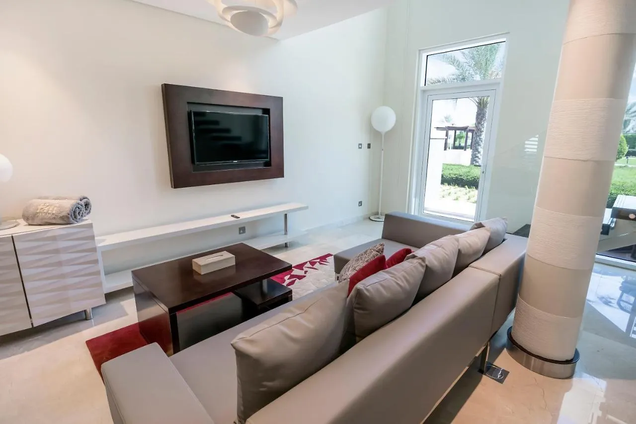 دبي Fam Living - Sarai Beachfront Villas - Palm Jumeirah 0*,  الإمارات العربية المتحدة
